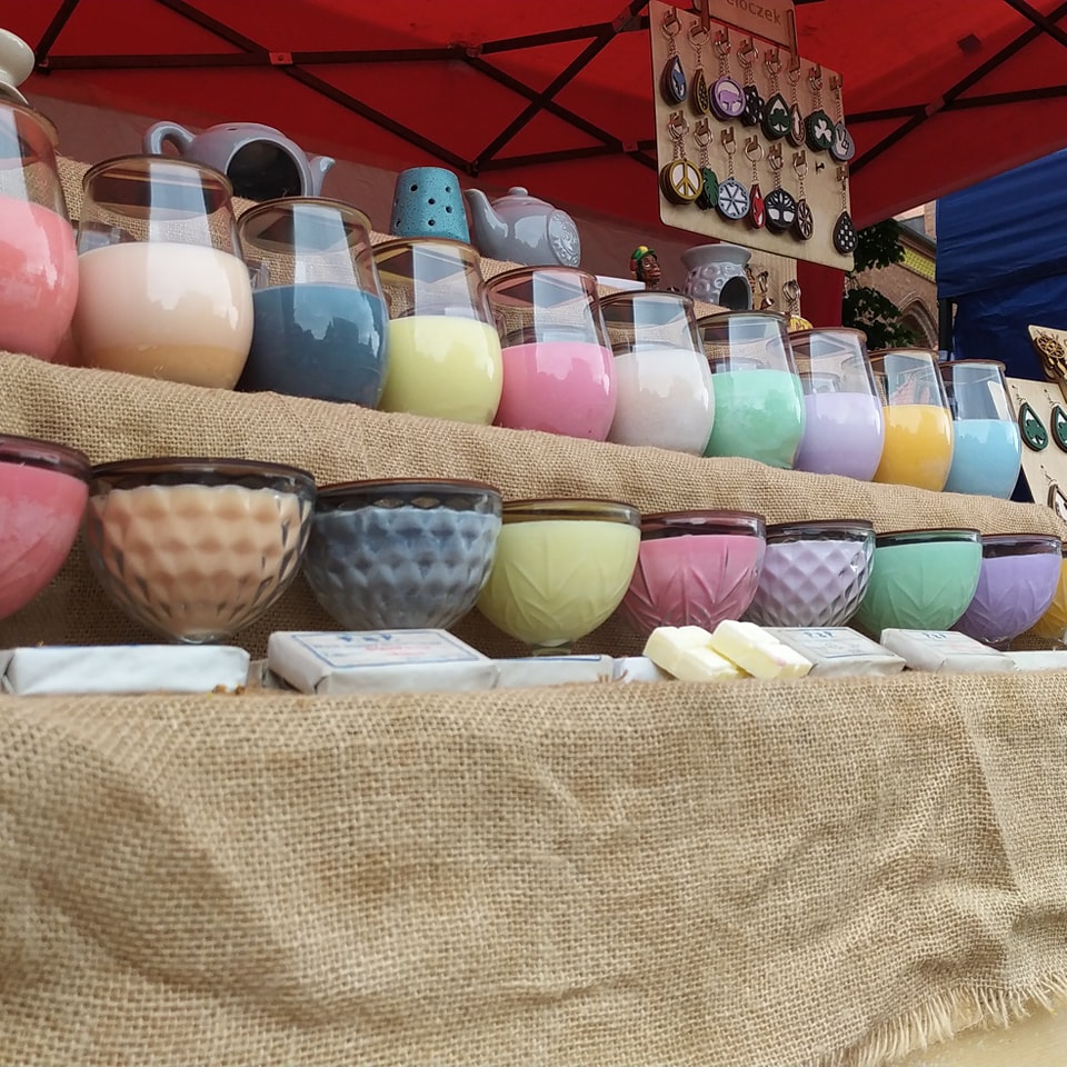 Już jutro szukajcie nas w @grodziskoowidz na Owidzkim Jarmarku Bożonarodzeniowym. Szykujemy dla was świece ze świątecznymi zapachami:)
#świecenaturalne #świecesojowe #ozdoby #świece #rękodzieło #zapachy #handmade 
#christmastree #święta #mikołaj #chtistmas #gwiazdka #bożenarodzenie #bozenarodzenie #xmas #prezenty #wigilia #santaclaus #choinka #swieta